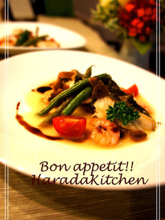 A picture of Sea Bass Poêlé Balsamic Flavor.