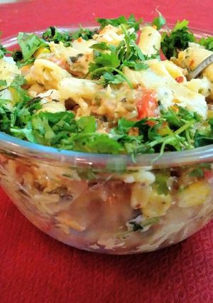 A picture of Garlic pasta salad.