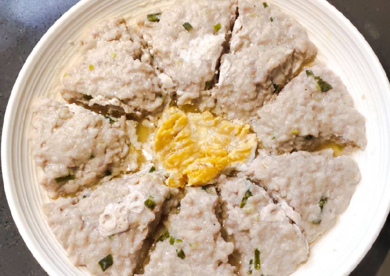 Minced pork in a salted egg