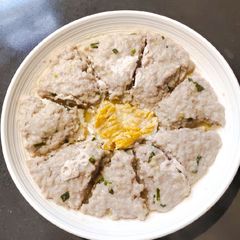 Ground Pork in Salted Egg A picture of Ground Pork in Salted Egg.