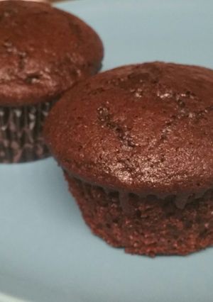 A picture of Devil's Food Cupcakes.