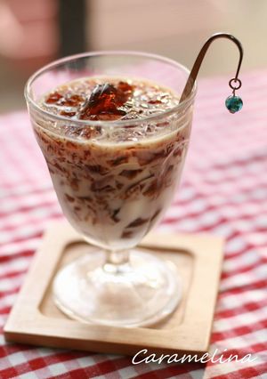 A picture of Smooth & Shiny Coffee Jelly Milk.