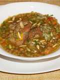 Costillitas de cerdo estofadas con lentejas y vegetales. Jon Style