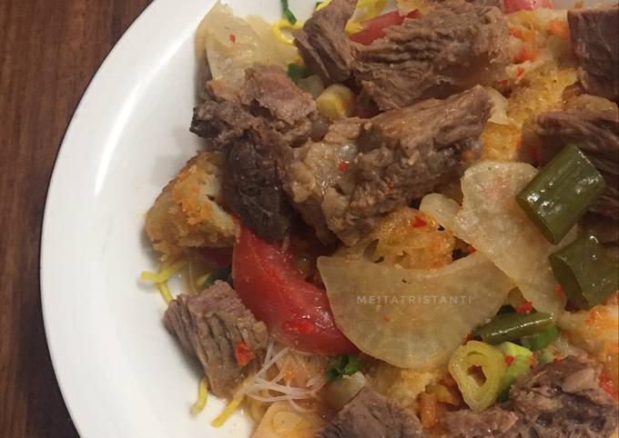 Ini dia! Resep membuat Soto Mie Bogor  nikmat