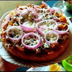 A picture of Veg Pizza.