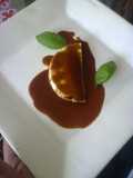 Queso ranchero con mermelada de chiles y cebolla geras