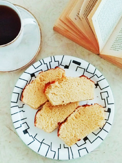 A picture of Hot Milk Slice Cake.