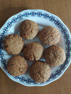 A picture of Coconut cookies.