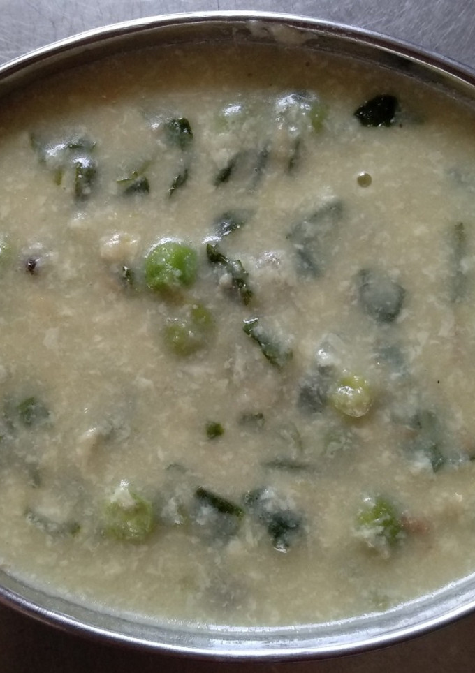 A picture of Methi Malai Mutter.