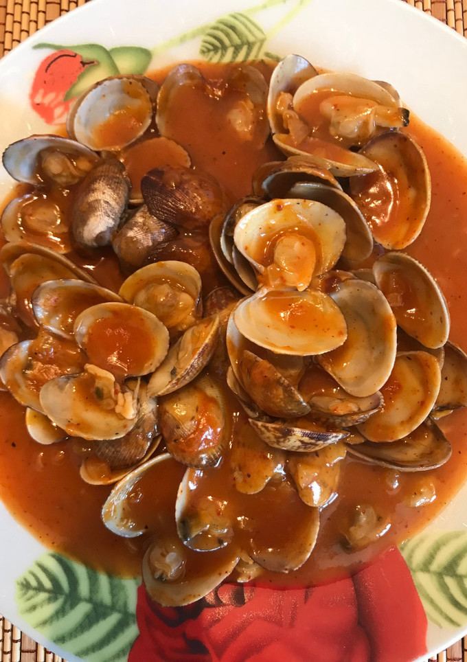 Una foto de Almejas a la marinera