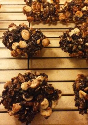 A picture of Blueberry oatmeal cookies.