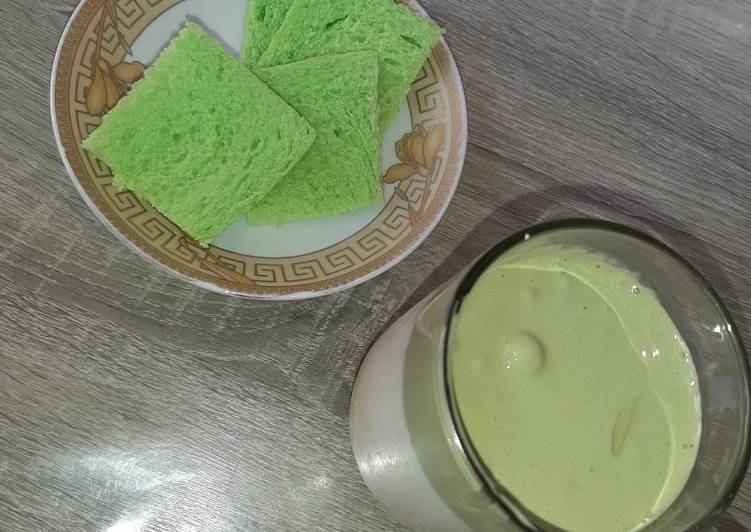 Cara Gampang Menyiapkan Dalgona Matcha Latte yang Bisa Manjain Lidah