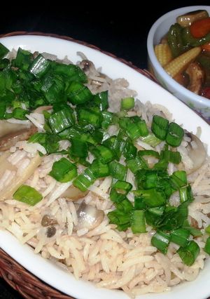 A picture of GINGER MUSHROOM FRIED RICE.