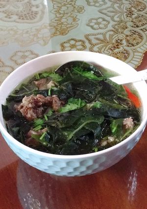 Hình của món Canh rong biển sườn bò😊.