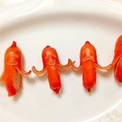 A picture of Sausage Aliens.