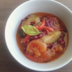 A picture of Vegetarian Zucchini Chili.