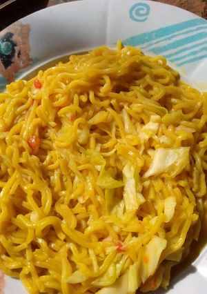 Indomie da kabeji ainihin hoton girkin