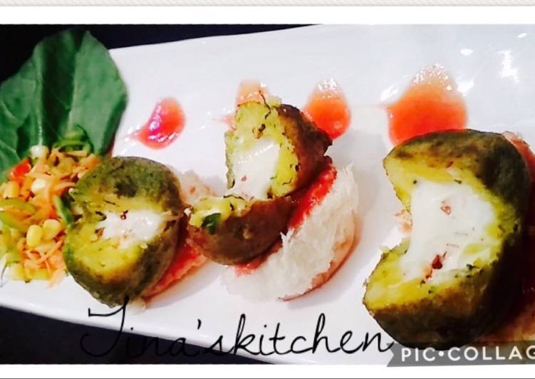 Green cheese vada pav