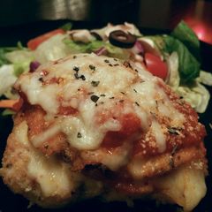 A picture of Mozzarella and Pepperoni Stuffed Chicken.