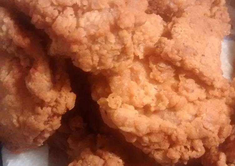 Steps to Prepare Super Quick Homemade My Mama&#39;s Crispy Fried Chicken