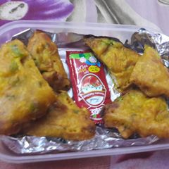 A picture of Bread Pakora.