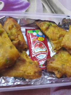 A picture of Bread Pakora.