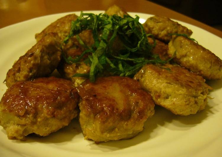 Steps to Make Speedy Pork Tsukune (Patties) Packed with Burdok Root