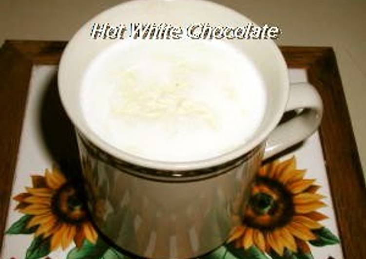 How to Make Homemade White Hot Chocolate