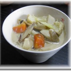 A picture of Macrobiotic White Miso Cauliflower Soup.