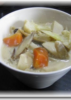 A picture of Macrobiotic White Miso Cauliflower Soup.