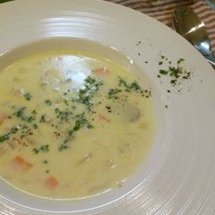 A picture of Easy Clam Chowder with Everyday Ingredients.