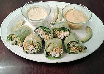 How to Prepare Yummy Crab and Avacado Summer Rolls