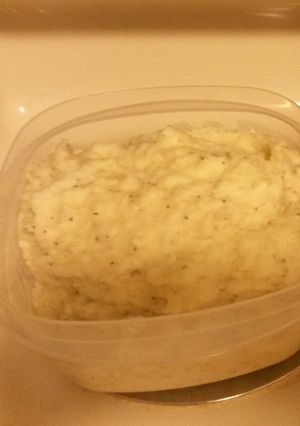 A picture of Mashed Potatoes.