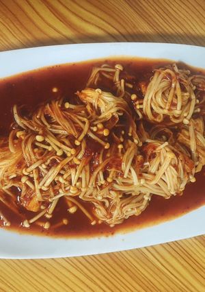 Hình của món Nấm kim chấm xốt ớt.
