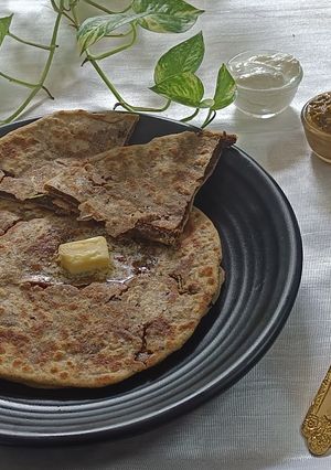 कुल्थी (गहोत) की दाल के पंराठे रेसिपी मुख्य फोटो