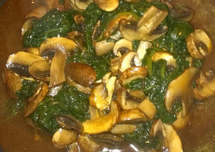 Simple Way to Prepare Any-night-of-the-week Sauteed spinach and mushrooms