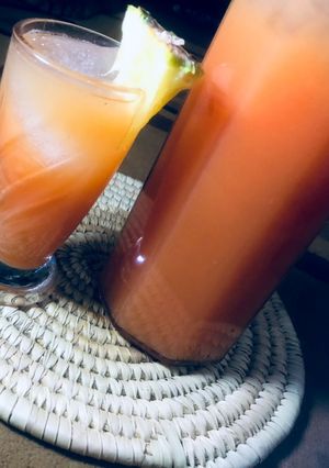 A picture of Mixed fruit drink.