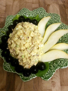 A picture of Chicken and Pear Pecan Salad.