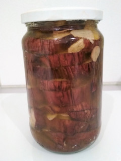 Una foto de Conserva de berenjenas en aceite