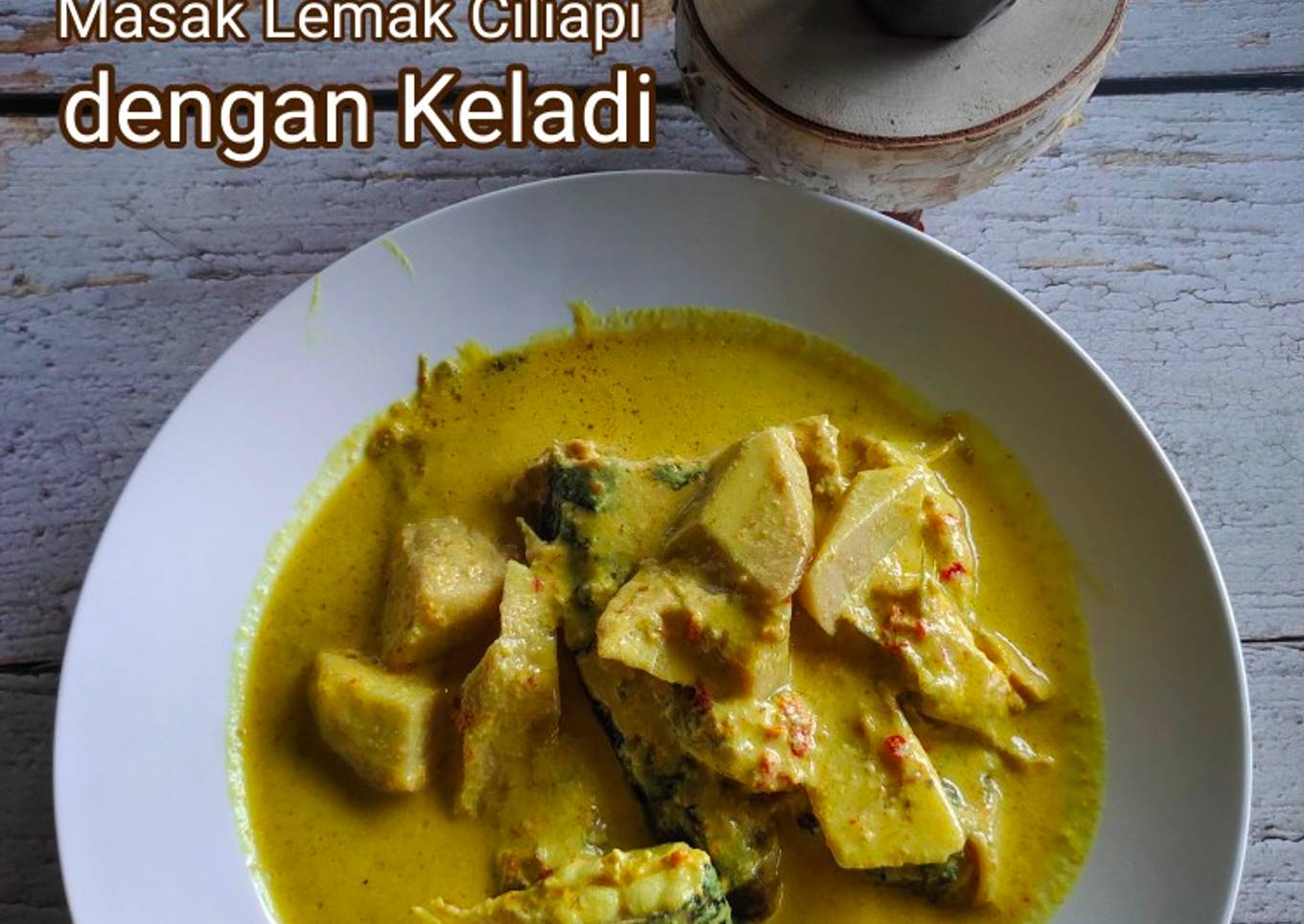 Ikan Kejuaraan Dimasak Lemak Chiliapi dengan Taro