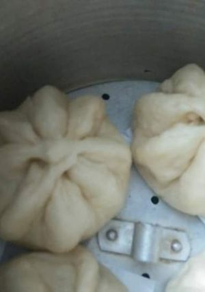Hình của món Bánh bao nhân thịt trứng cút.