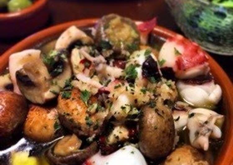 Recipe of Perfect Octopus and Mushroom Ajillo in 5 Minutes