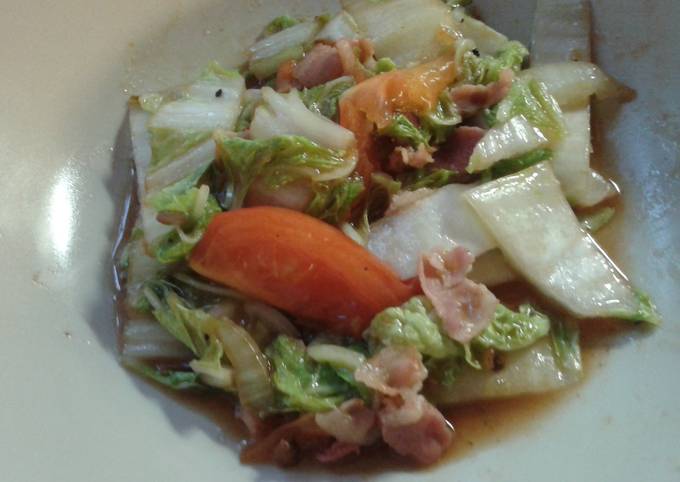Chinese cabbage and bacon in oyster sauce