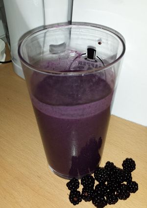A picture of Blackberry smoothie.