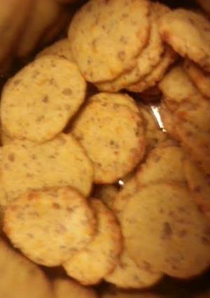 A picture of Cheese Snacks.