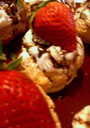 A picture of whipped cream puffs.