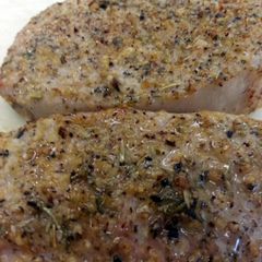 A picture of Lemon Pepper Pork Chops.