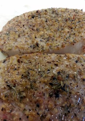 A picture of Lemon Pepper Pork Chops.
