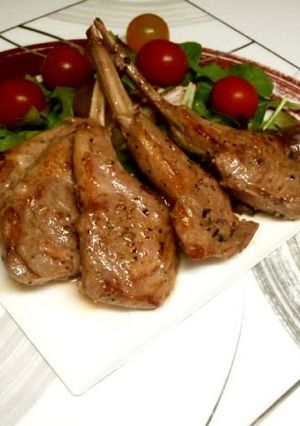 A picture of Lamb Chops with Horseradish.