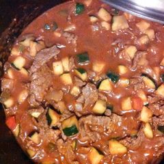 A picture of beef w/squash.